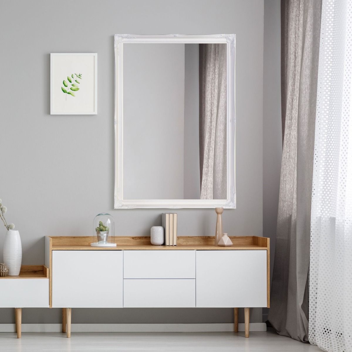 ホワイトメッシュショーツ MIRROR MIRROR Fraser White Beaded Dress Mirror 98 x 68 CM