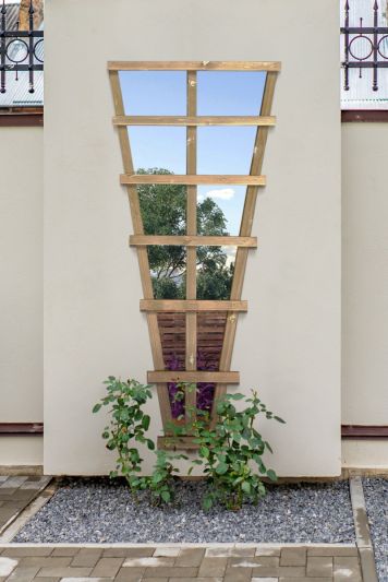 The Trellis Garden Mirror - Fan Design Large Wooden Wall Fence or Leaner Mirror 71" X 35" (179.5CM X 89.5CM) Max. Scandinavian Red Wood