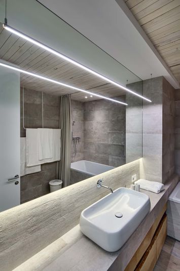 Circuitt Safety Backed 4mm Sheet Mirror Glass Bevelled 153 x 61 CM