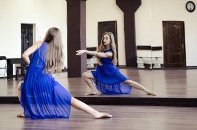 Circuitt 4mm Safety Backed Sheet Mirror Glass 213 x 91cm 7ft x 3ft Polished Edges