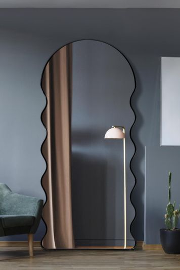The Fluctus - New Black Metal Dome Arch Topped Wavy Tray Effect Frame Wall Mirror 71" X 31" (180CM X 80CM).