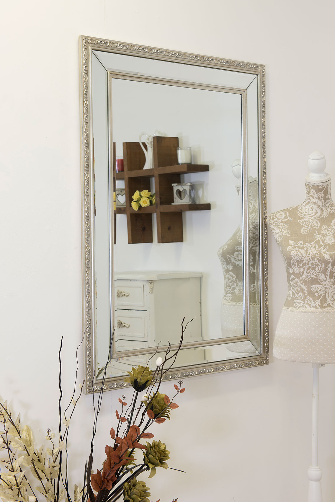 Extra Large Ornate Decorative Bevelled Glass wall Mirror 115cm x 84cm