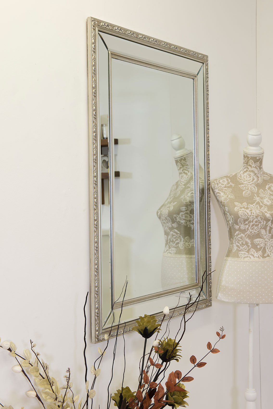 Extra Large Ornate Decorative Bevelled Glass wall Mirror 115cm x 84cm