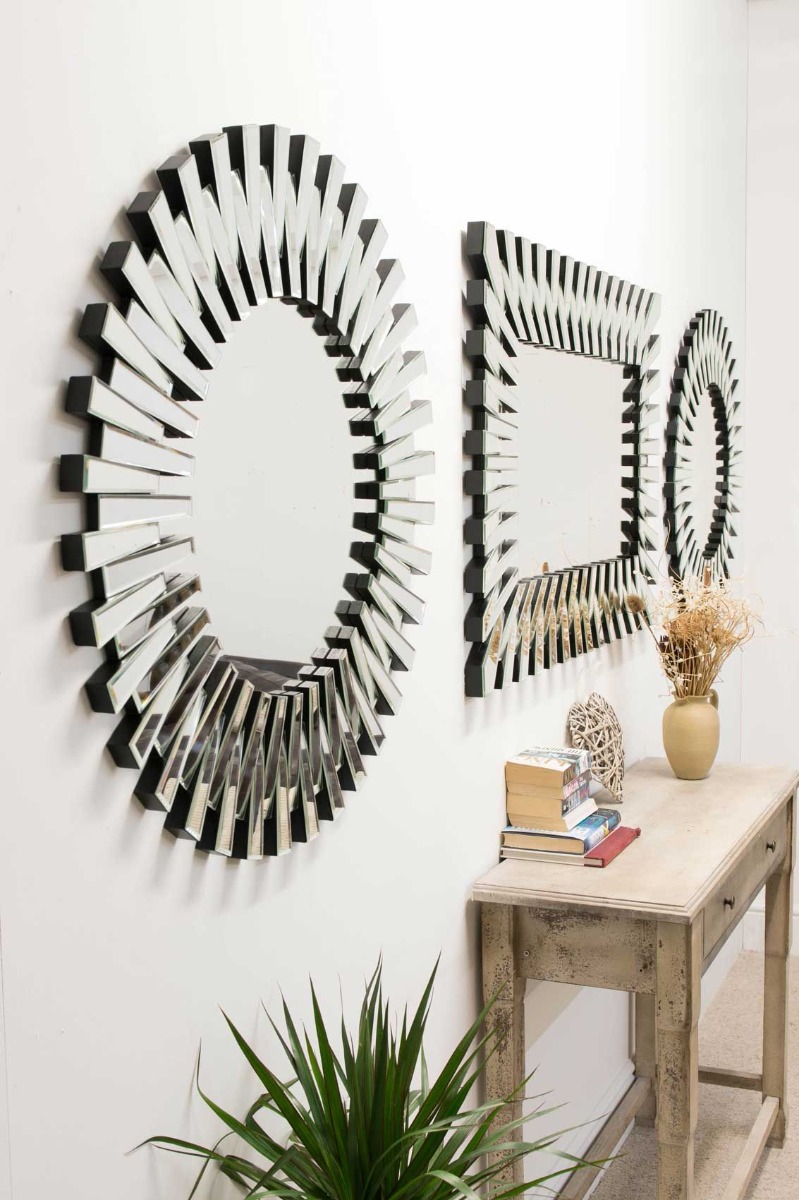 The Do's & Don'ts of Decorating with Mirrors